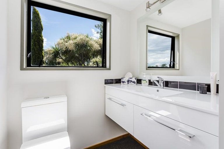 Photo of property in 96 Dukes Road North, Mosgiel, 9092