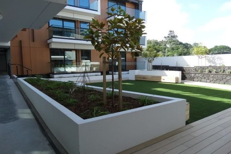 Photo of property in 27 Edwin Street, Mount Eden, Auckland, 1024