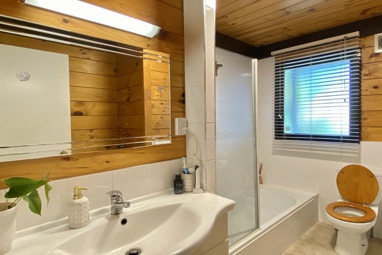 Photo of property in 1 Waikare Place, Welcome Bay, Tauranga, 3112