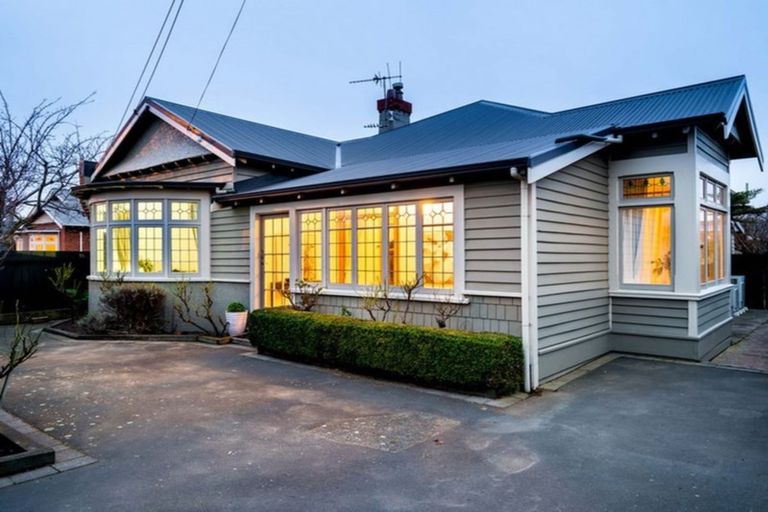 Photo of property in 20 Coughtrey Street, Saint Clair, Dunedin, 9012
