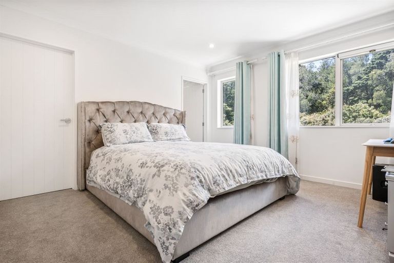 Photo of property in 25 Casheltown Way, Flat Bush, Auckland, 2019