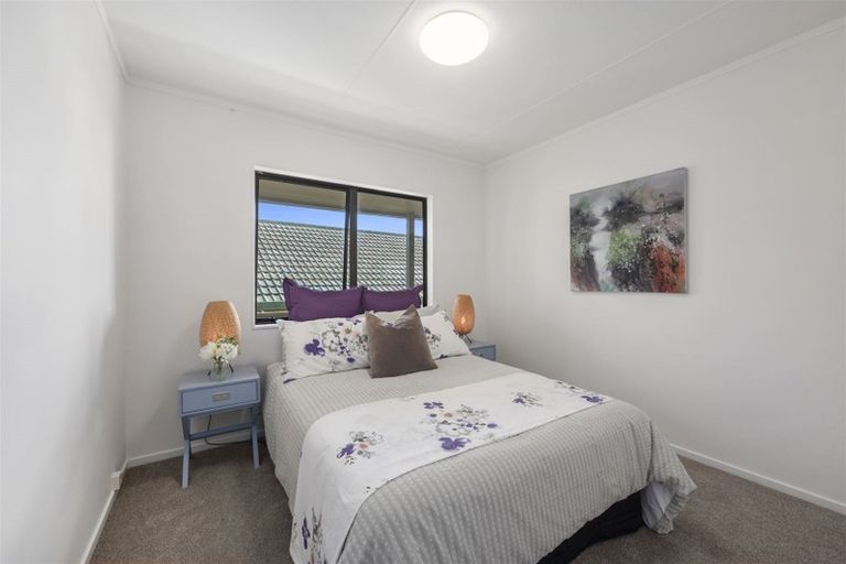 Photo of property in 12a Croydon Road, New Lynn, Auckland, 0600
