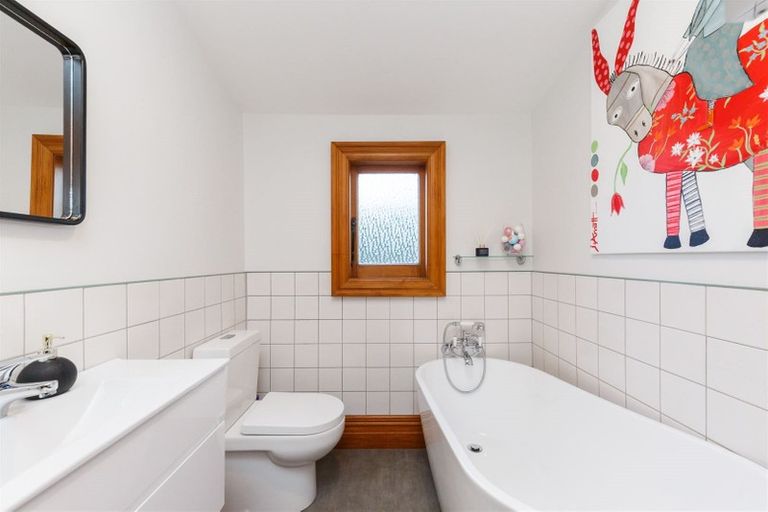 Photo of property in 73a Savage Crescent, West End, Palmerston North, 4412