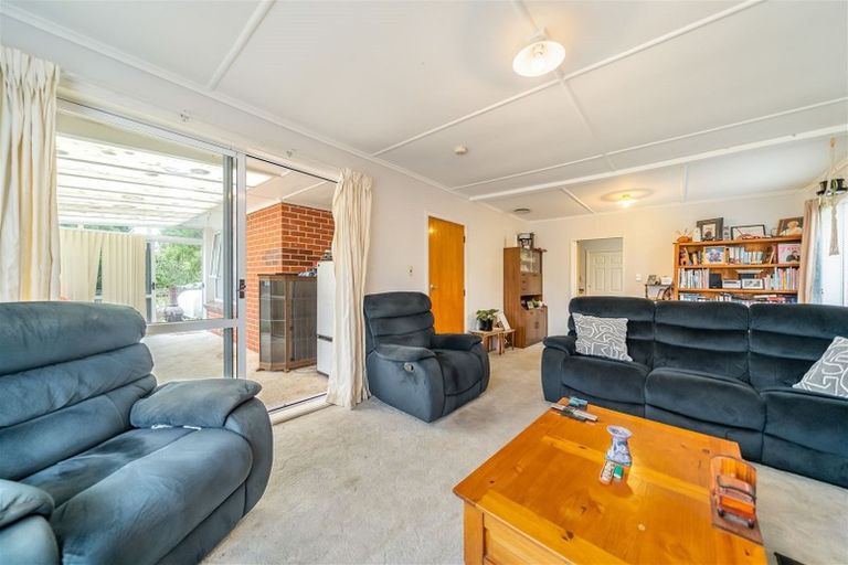 Photo of property in 63 Routley Crescent, Elderslea, Upper Hutt, 5018