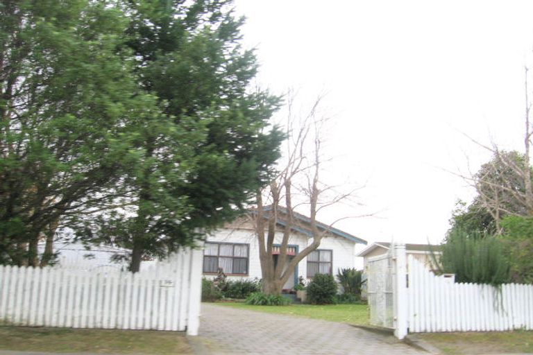 Photo of property in 14 Gebbie Road, Taradale, Napier, 4112