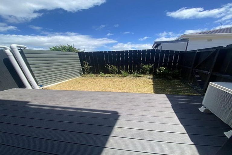Photo of property in 74c Burundi Avenue, Clendon Park, Auckland, 2103