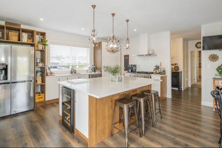 Photo of property in 5 Lady Jocelyn Place, Whitianga, 3510