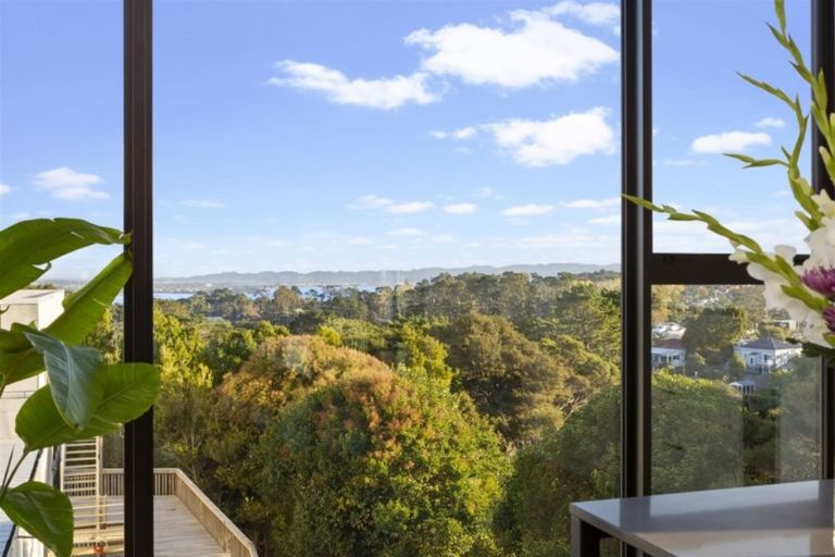 Photo of property in Sugar Lane Apartments, 13/31 Rawene Road, Birkenhead, Auckland, 0626