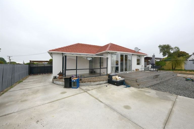 Photo of property in 35 Wilton Crescent, Bishopdale, Christchurch, 8053