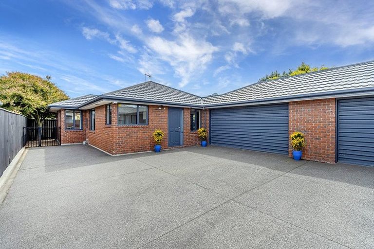 Photo of property in 3/83 Grafton Street, Waltham, Christchurch, 8011