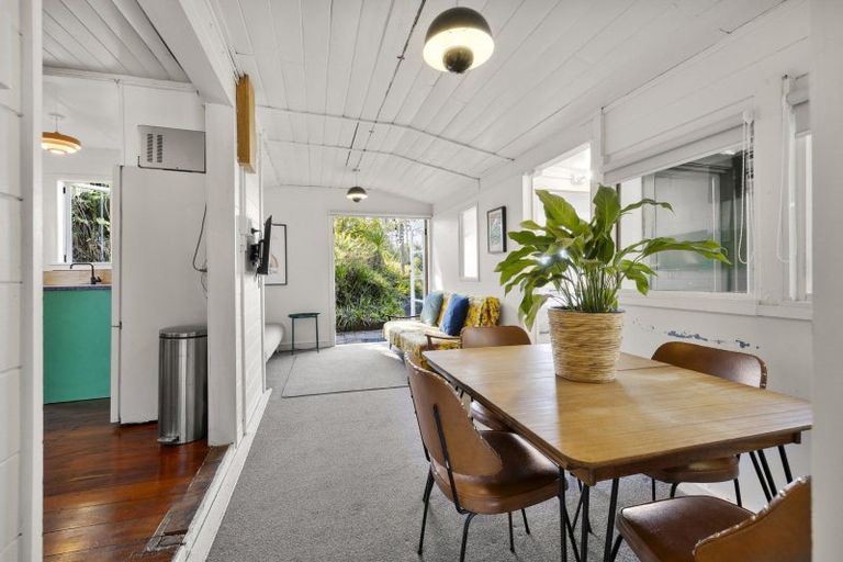 Photo of property in 34 Government Road, Raglan, 3225