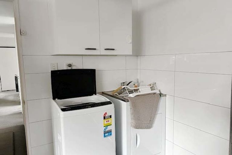 Photo of property in 12b Melford Close, Rangiora, 7400