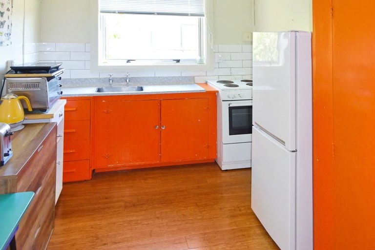 Photo of property in 15 Rangitane Street, Himatangi Beach, Foxton, 4891