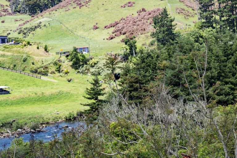 Photo of property in 5c Lindaver Grove, Merrilands, New Plymouth, 4312