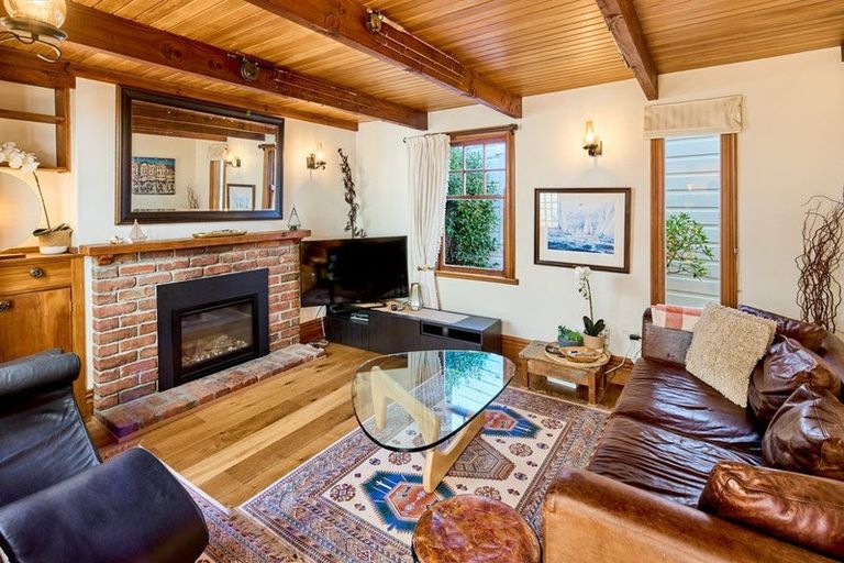 Photo of property in 28 Ascot Street, Thorndon, Wellington, 6011