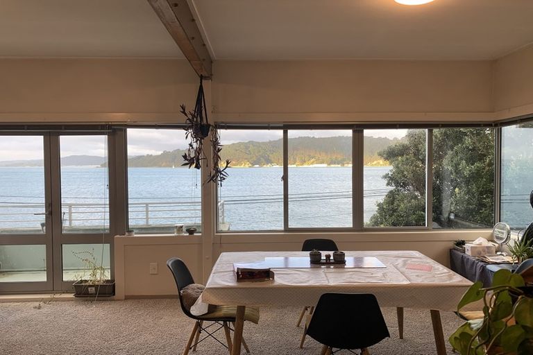 Photo of property in 130b Evans Bay Parade, Roseneath, Wellington, 6021