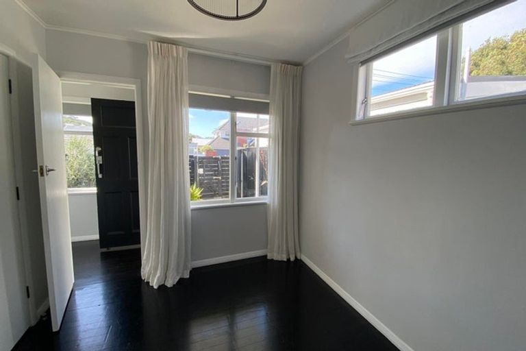 Photo of property in 36 Brussels Street, Miramar, Wellington, 6022