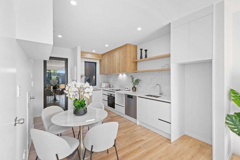 Photo of property in 3/29 Tudor Road, Henderson, Auckland, 0610