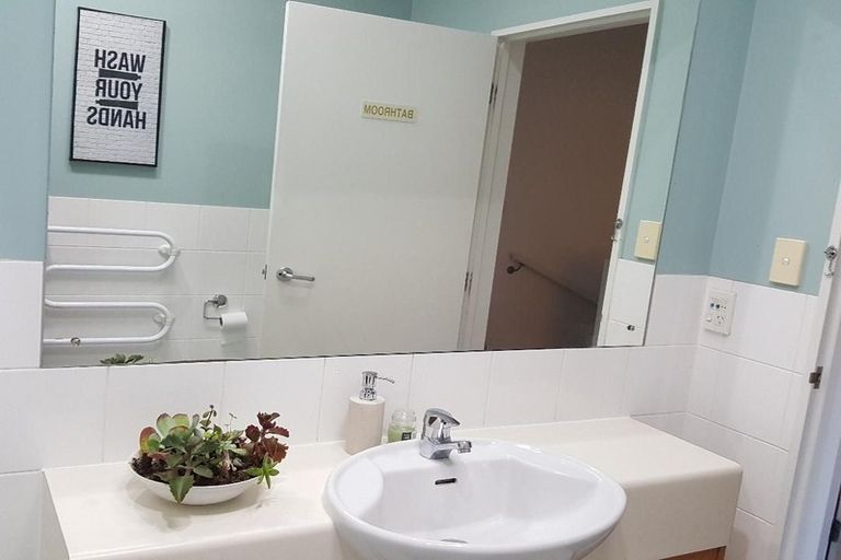 Photo of property in 7a/8 Quay Street, Auckland Central, Auckland, 1010