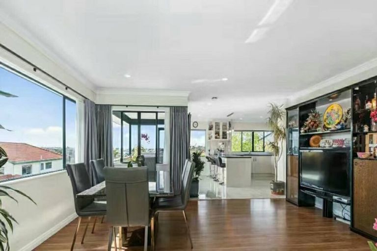 Photo of property in 32 Westerham Drive, Dannemora, Auckland, 2016