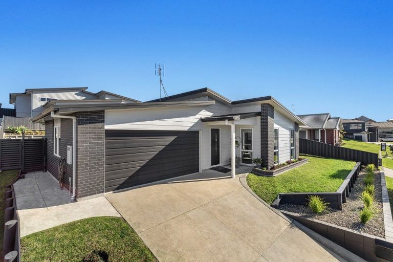 Photo of property in 33 Omega Place, Coastlands, Whakatane, 3120