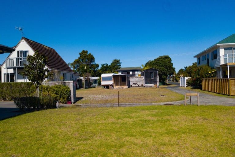 Photo of property in 27 Manaia View Road, One Tree Point, 0118