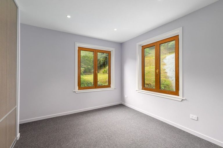 Photo of property in 14 Selwyn Road, Lyttelton, 8082