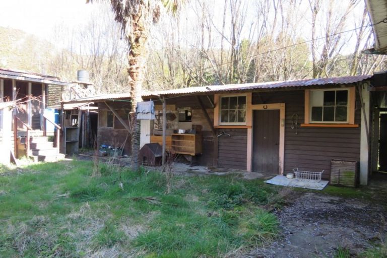 Photo of property in 58 Trennery Street, Blacks Point, Reefton, 7830