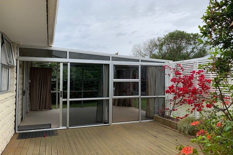 Photo of property in 38 Norfolk Crescent, Otaki Beach, Otaki, 5512