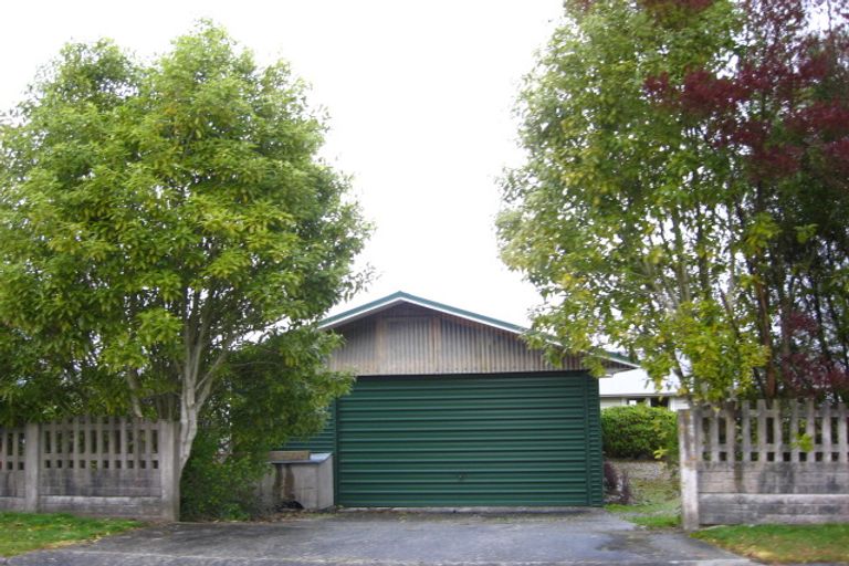 Photo of property in 42 Koe Street, Moana, 7872