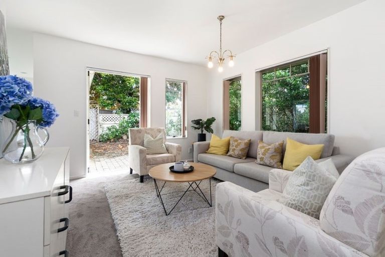 Photo of property in 738 Chapel Road, Dannemora, Auckland, 2016