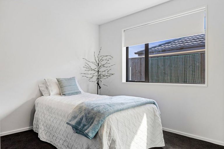 Photo of property in 16 Quinn Crescent, Woodend, 7610