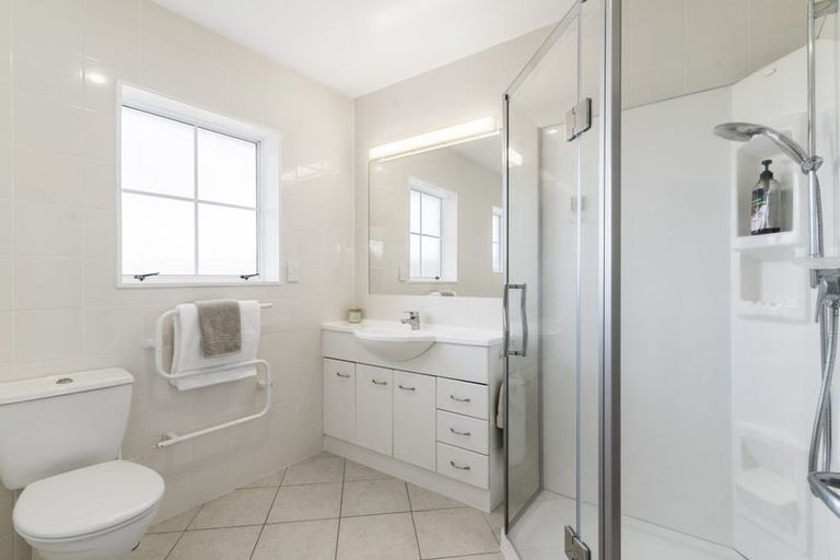 Photo of property in 21c Riverside Road, Orewa, 0931