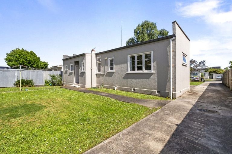 Photo of property in 14 Joseph Street, West End, Palmerston North, 4412