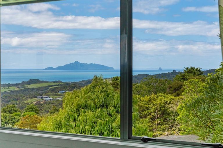 Photo of property in 275 Massey Road, Waipu, 0582