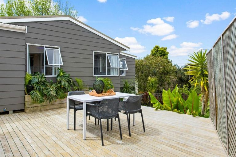 Photo of property in 175c Hibiscus Coast Highway, Red Beach, 0932