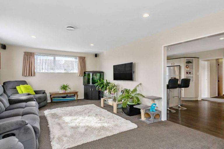 Photo of property in 39 Cowes Street, Avondale, Christchurch, 8061
