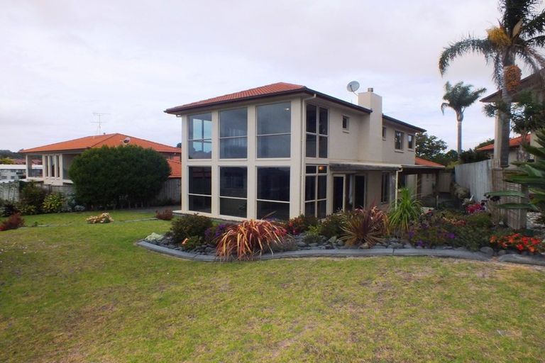 Photo of property in 6/126 Whangaparaoa Road, Red Beach, 0932