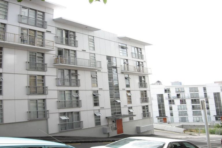 Photo of property in 4b/26 Liverpool Street, Auckland Central, Auckland, 1010