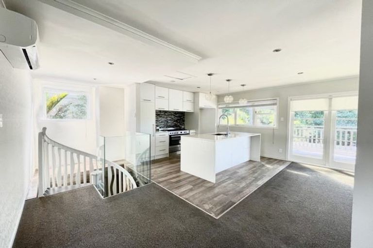 Photo of property in 12 Moore Street, Hillcrest, Auckland, 0627