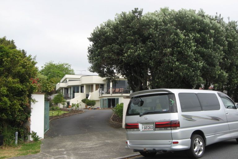 Photo of property in 4 Brixton Road, Manly, Whangaparaoa, 0930