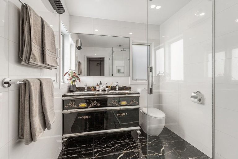 Photo of property in 19 Jubilee Road, Khandallah, Wellington, 6035