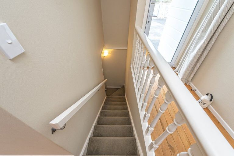 Photo of property in 43 Parkes Avenue, Saint Johns Hill, Whanganui, 4501