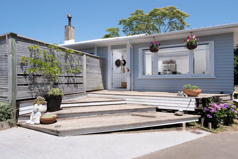 Photo of property in 5 Carberry Crescent, Te Puke, 3119