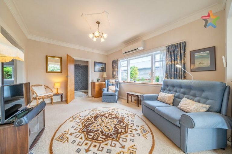 Photo of property in 15 Waikare Avenue, Waiwhetu, Lower Hutt, 5010