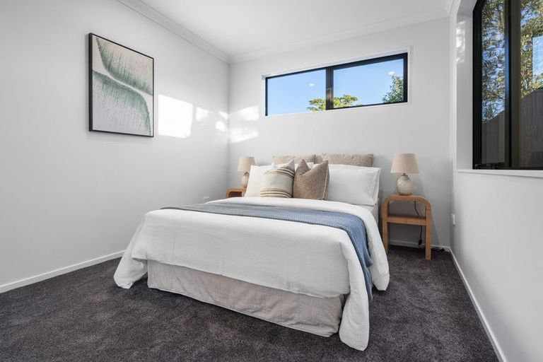 Photo of property in 12c Wylie Avenue, Sunnynook, Auckland, 0620