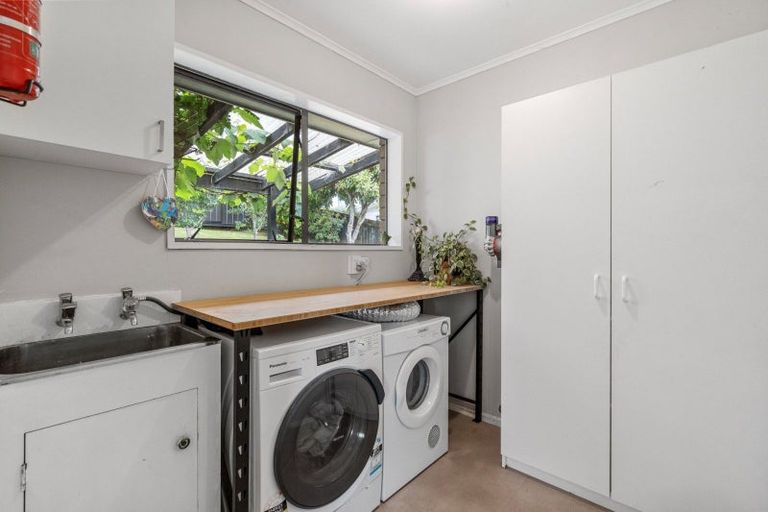 Photo of property in 35 Otumoetai Road, Judea, Tauranga, 3110