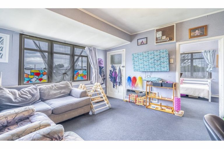 Photo of property in 33 Price Street, Grasmere, Invercargill, 9810