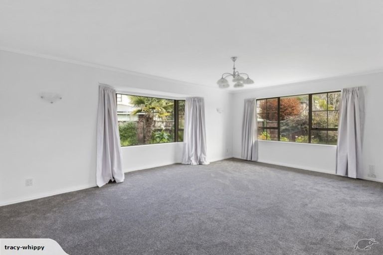 Photo of property in 27 Waddington Drive, Naenae, Lower Hutt, 5011