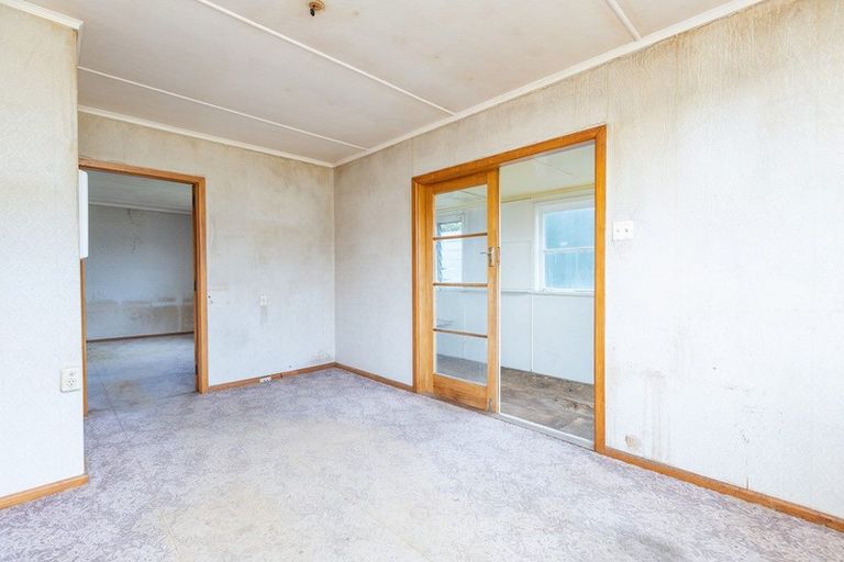 Photo of property in 43 Oxford Street, Lansdowne, Masterton, 5810